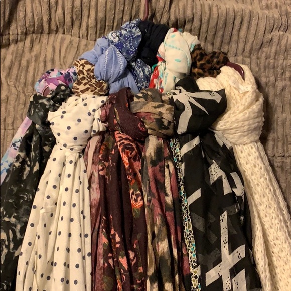 Scarves - Picture 1 of 2